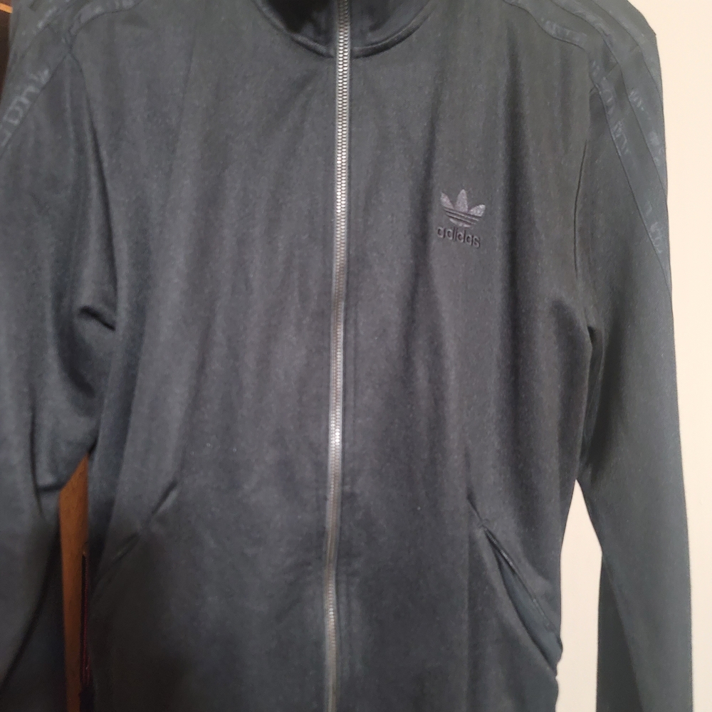 Adidas Men's Dark Gray Lightweight Jacket